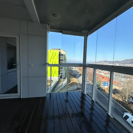 Med Nydelig Utsikt Over * Bergen