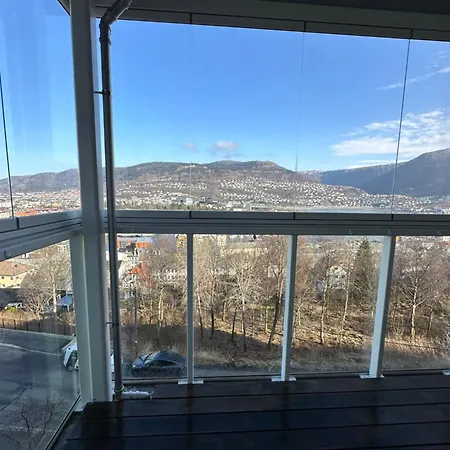 Med Nydelig Utsikt Over