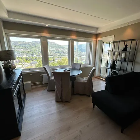Apartment Med Nydelig Utsikt Over Bergen