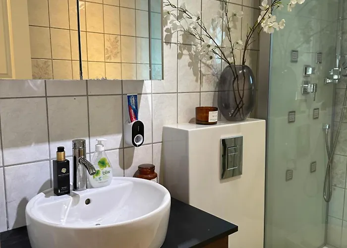 Apartment Familievennlig Leilighet Naer Sentrum *