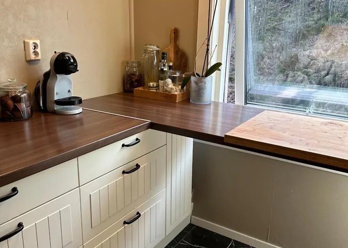 Apartament Med Nydelig Utsikt Over *