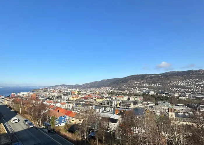 Med Nydelig Utsikt Over * Bergen